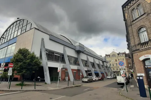 Komj&aacute;di uszoda